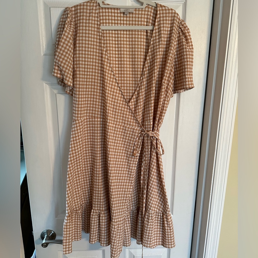 Gingham short sleeve wrap dress